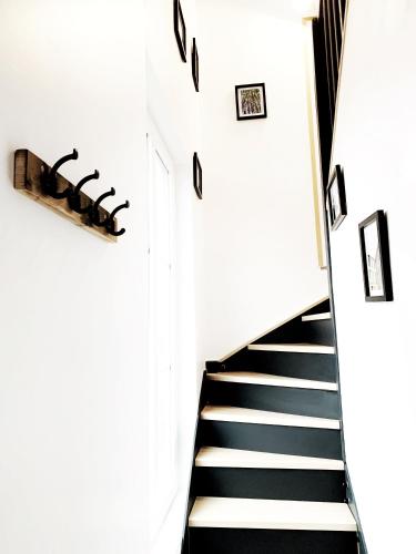 Photo de la galerie de l'établissement Duplex standing centre Honfleur - vue Pont - Bassin, à Honfleur