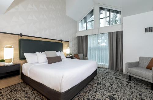 The Crystal Lodge Image