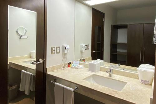 Kúpeľňa v ubytovaní Best Western Plus Santa Cecilia Pachuca