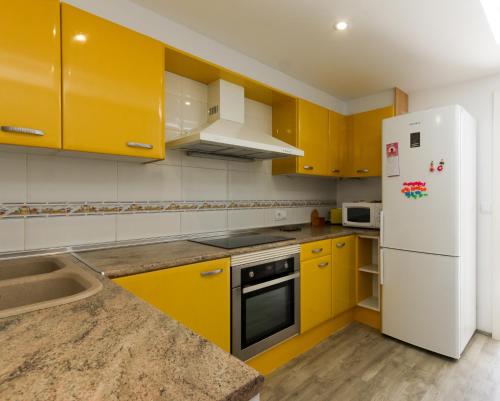 Lagos del Castillo Atico Duplex con piscina privada by costablancarent