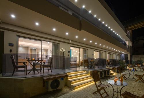Restoran atau tempat lain untuk makan di Lilium Luxury Suites