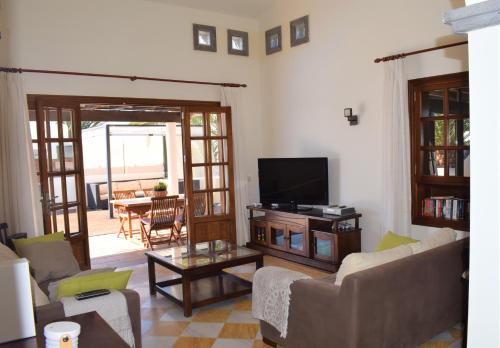 VILLA ALAI Piscina climatizada privada y pérgola chill out