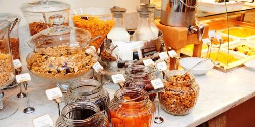 Nourriture dans l'hôtel ou à proximité