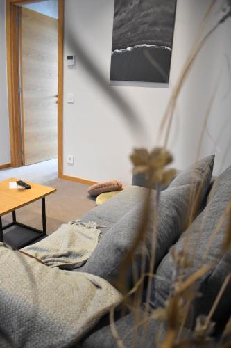 Χώρος καθιστικού στο Korpa Deli Rooms