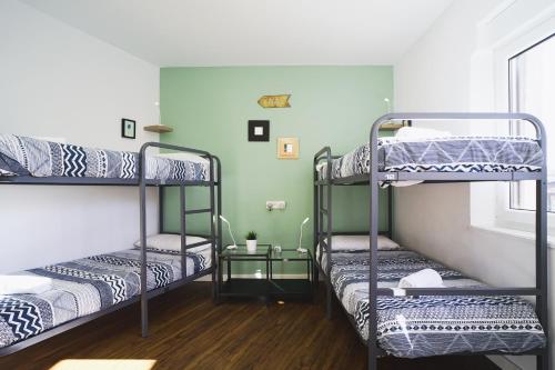 Bunk bed o mga bunk bed sa kuwarto sa North SurfHouse