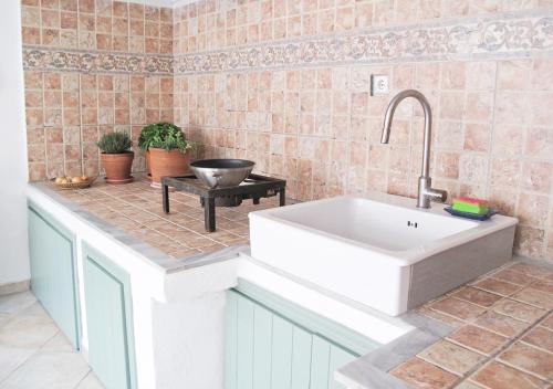 Фотография из галереи Olive Bay Beach House Ammouliani в Амолиани