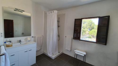 Ένα μπάνιο στο Casa Castellitx Mallorca