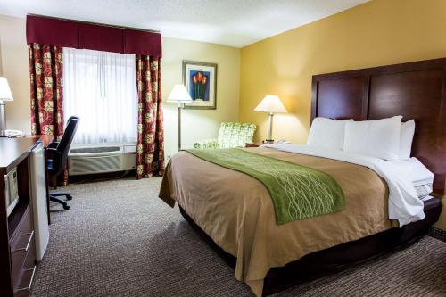 Katil atau katil-katil dalam bilik di Comfort Inn Columbia West