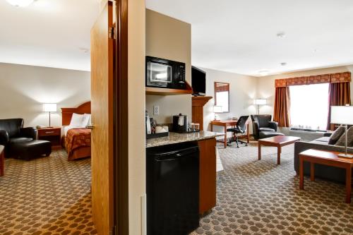 Canalta Rocky Mountain House – Photos 3