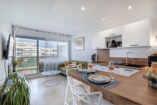 Coup de coeur! Vue mer! Terrasse dangle! photo 6
