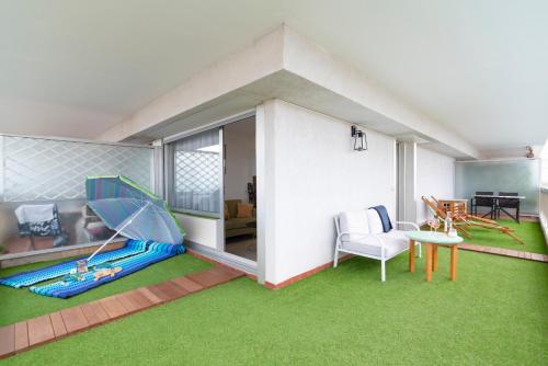 Coup de coeur! Vue mer! Terrasse dangle! photo 10