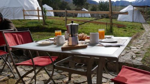 Drinks på Domos Cordillera Blanca