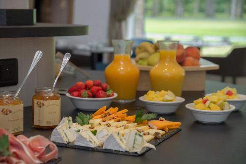 Jídlo v hotelu nebo okolí