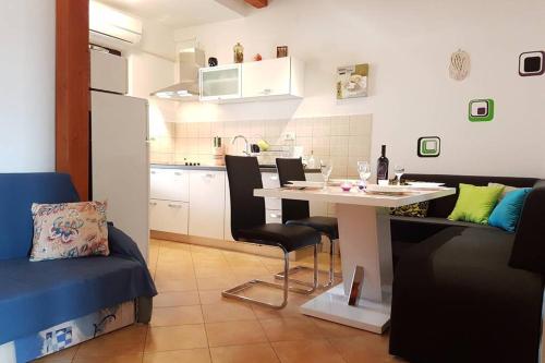 Sea View App Kristina