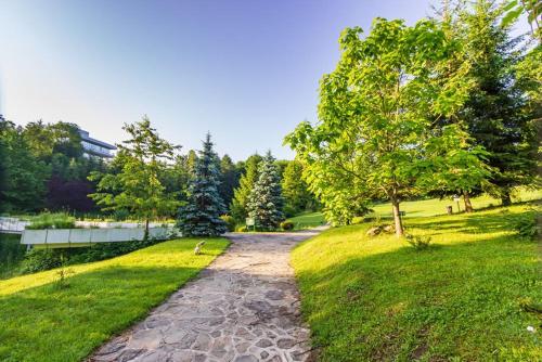 O grădină în afara Lac de Verde - Golf&Leisure Resort