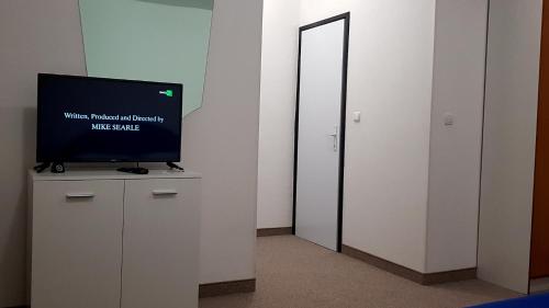 تلفاز و/أو أجهزة ترفيهية في Holiday In Bihać