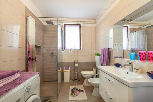 Koupelna v ubytování Apartments Biserka in Banjole