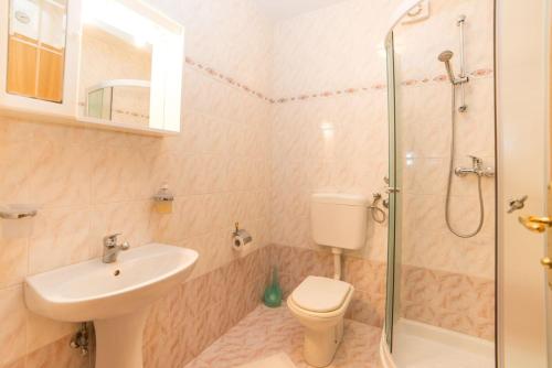 Bathroom sa Rooms Glavan 63