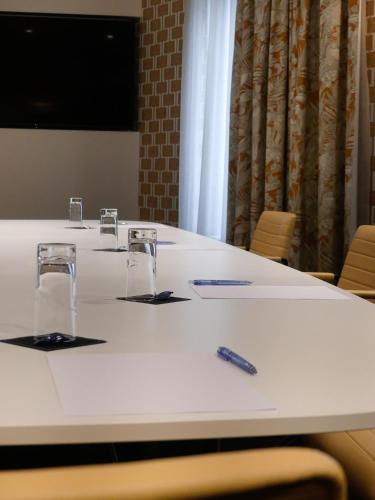 Zona business o sala conferenze di Best Western Plus Hotel de Dieppe 1880