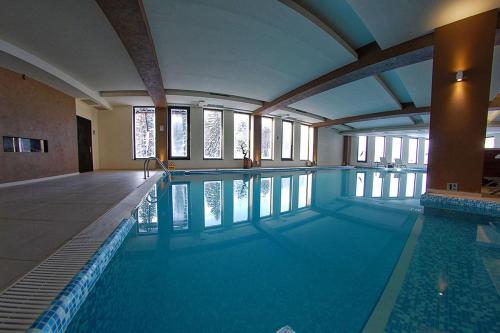 AQUARIUS BOUTIQUE HOTEL — Swimming pool