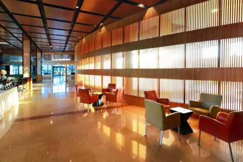 Ruang duduk di Holiday Inn Express Nuevo Laredo by IHG