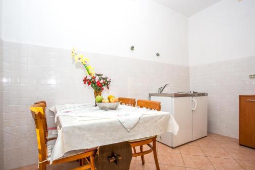 Apartments Nuic photo 3