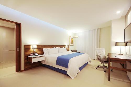 Katil atau katil-katil dalam bilik di Holiday Inn Express Puerto Vallarta, an IHG Hotel