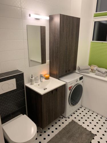 Koupelna v ubytování Staadioni apartment