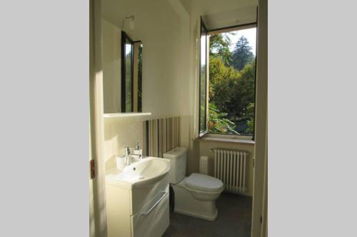 Luminoso appartamento in Villa a Stresa photo 3