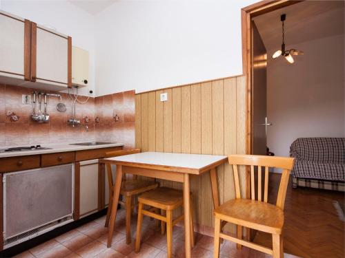 Η κουζίνα ή μικρή κουζίνα στο Apartment Bajan 545