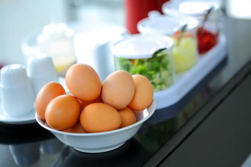 Makanan di atau berdekatan hotel