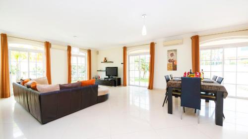 Χώρος καθιστικού στο Villa Imagine by Algarve Vacation