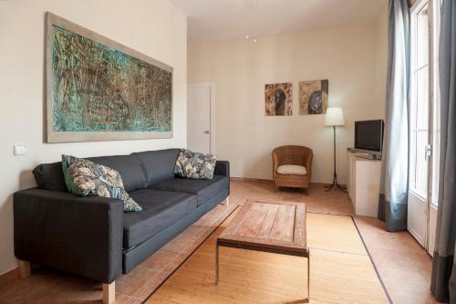 Gaudi Apartment 9