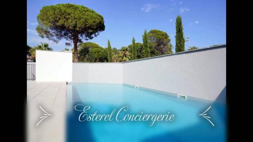 Бассейн в Spécial Golf Appartement pour 2 pers Classé 4 étoiles или поблизости