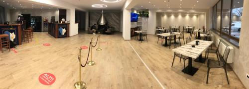 Εστιατόριο ή άλλο μέρος για φαγητό στο Hotel Theotokos