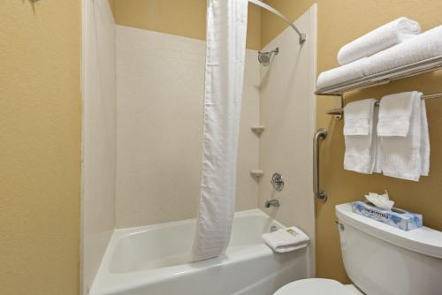 Extended Stay America Suites - Bartlesville - Hwy 75にあるバスルーム