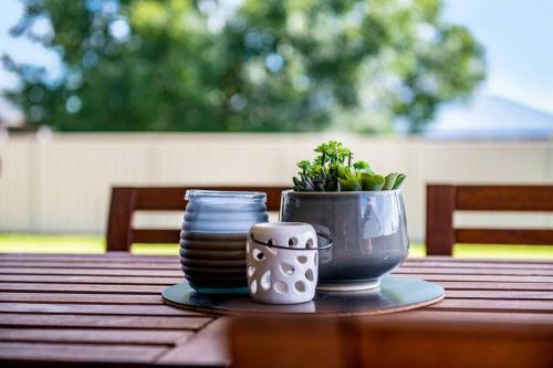 Taman di luar 'Campanile House' The Ultimate Mudgee Adventure