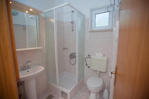 Phòng tắm tại Villa Vinka