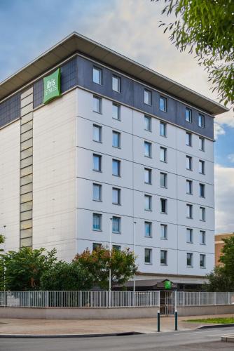 Ibis Styles Paris Gennevilliers