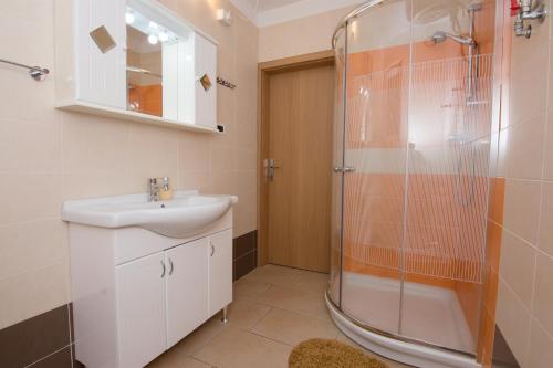 Ein Badezimmer in der Unterkunft Bovec Relax