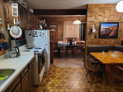 Kuhinja ili čajna kuhinja u objektu Bowering Lodge