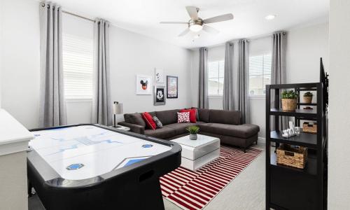 Rent Your Own Orlando Villa with Large Private Pool on Encore Resort at Reunion, Orlando Villa 4454 – Fotos 4
