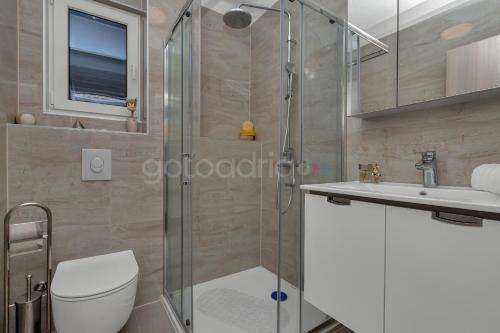 Luxury Apartment POSEIDON - Free Beach parking