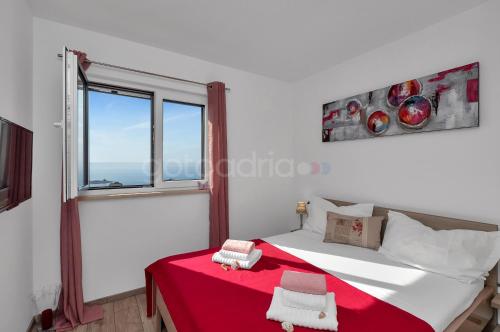 Luxury Apartment POSEIDON - Free Beach parking