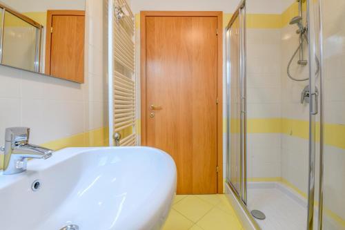 Ένα μπάνιο στο Felicity