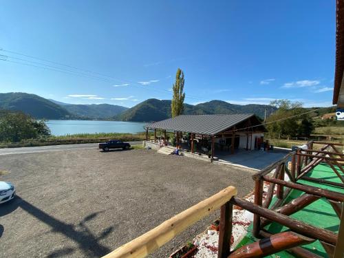 Gallery image of Clisura Dunarii - Pensiunea Casa Creta in Liborajdea