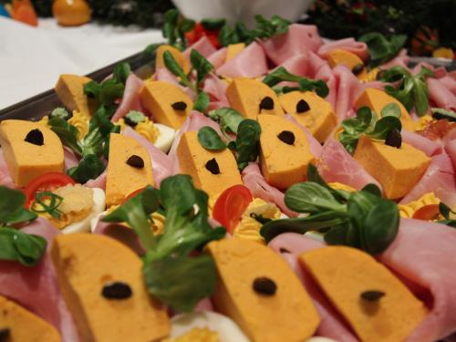 a tray of food with cheese and meats and vegetables at Klaus im Weinviertel in Wolkersdorf