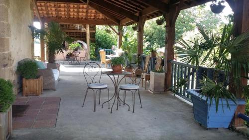 Photo de la galerie de l'établissement Maison d'Hotes Le Chai d'Armagnac, à Monguillem