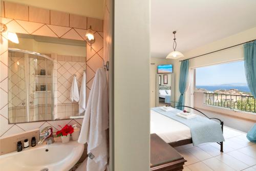 Ванна кімната в Villa Odyssia