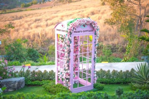 Zahrada ubytování Prim's Cottage Khaokho พริม คอทเทจ เขาค้อ วัดผาซ่อนแก้ว